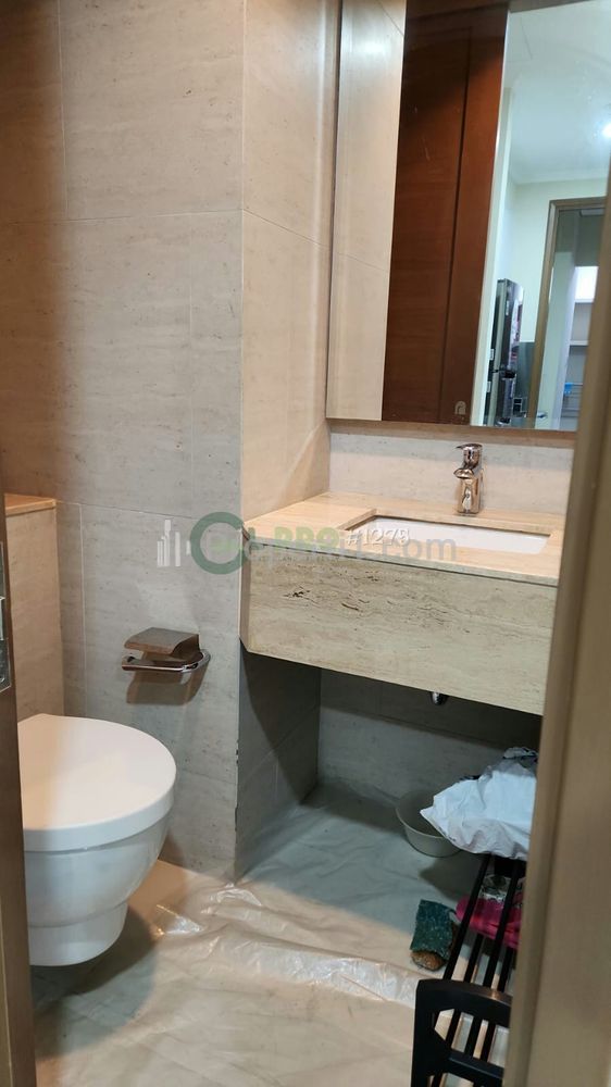 Disewakan Condo Taman Anggrek Residence 3+1 Bedrooms Furnished with Private Lift di Jakarta Barat