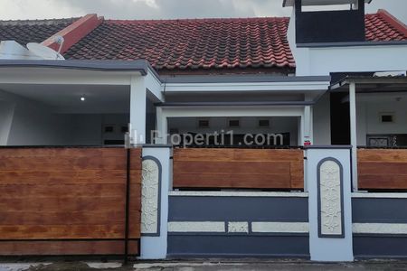 Dijual Rumah di Perum Borobudur Blimbing Malang Full Furnished, Luas 126