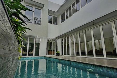 Disewakan Rumah di Area Senopati/SCBD/Kebayoran Baru Jakarta Selatan STD028