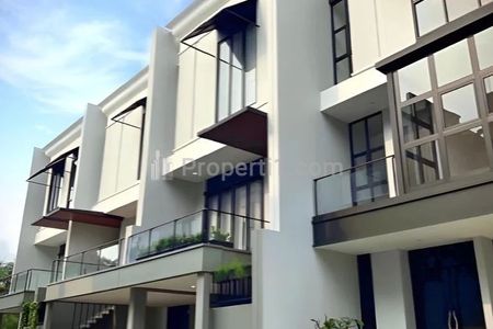 Dijual Rumah 3 Lantai 3 Kamar Tidur di Pasar Minggu, Jakarta Selatan