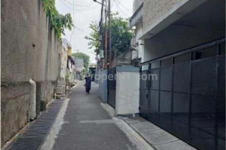 Dijual Rumah Bagus Siap Huni di Jakarta Selatan, Akses Pondok Indah Mall dan MRT H. Nawi Jl. Fatmawati