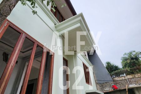 Dijual Rumah Brand New di Kemang Area Jakarta Selatan