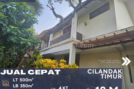 Dijual Rumah Bagus 2 Lantai dengan Kolam Renang Private di Daerah Cilandak Timur