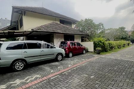 Dijual Rumah Luas Harga di Bawah NJOP di Warung Jati Jakarta Selatan STD515