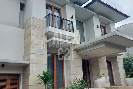 Dijual Rumah Mewah Desain Tropis Area Kemang, Jakarta Selatan