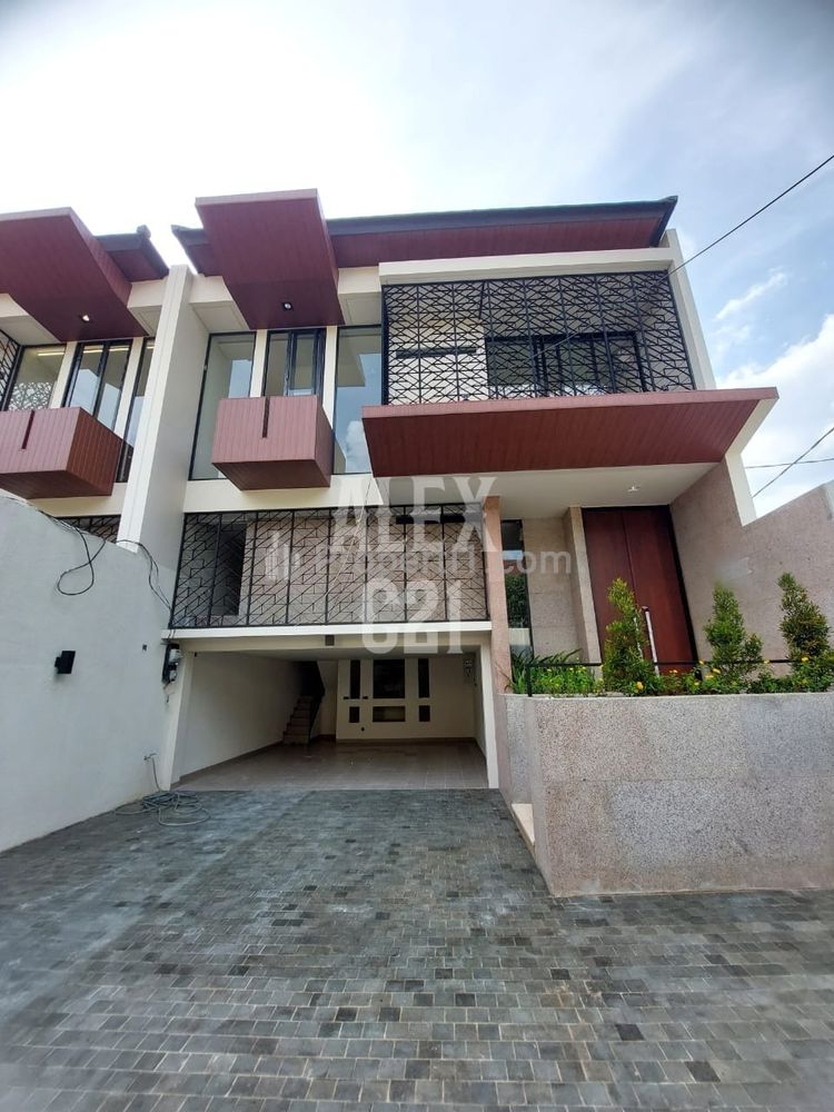 Dijual Rumah Brand New di Kemang, Bangka, Kec. Mampang Prapatan, Jakarta Selatan