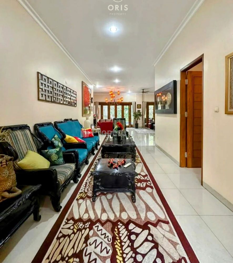 Jual Murah Rumah Siap Huni ada Kolam Renang di Pasar Minggu, Jakarta Selatan