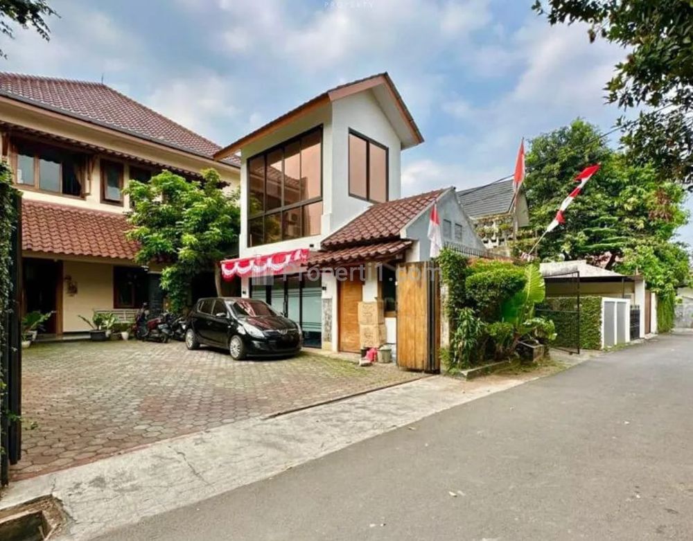 Jual Murah Rumah Siap Huni ada Kolam Renang di Pasar Minggu, Jakarta Selatan