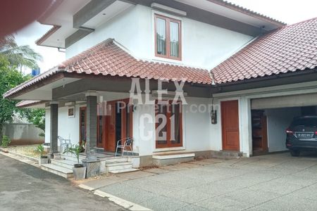 Dijual Rumah Lokasi Sangat Strategis di Cilandak, Jakarta Selatan