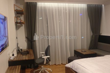 Sewa Apartemen Sudirman Hill Residences Tipe Studio Fully Furnished di Benhil Jakarta Pusat