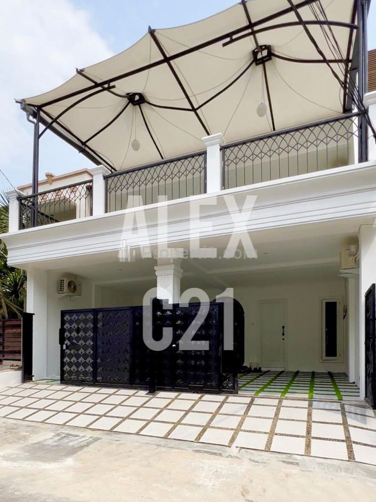 Dijual Rumah Mewah Baru di Pondok Indah, Kebayoran Lama, Jakarta Selatan