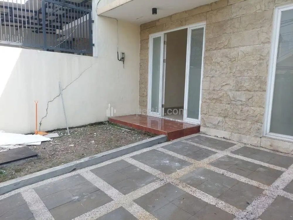 Jual Rumah Baru di Komplek Nirwana Eksekutif Kota Surabaya