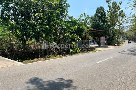 Jual Tanah 300 Juta Strategis di Tepi Jalan Raya Kedawung, Sragen