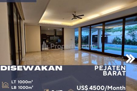 Disewakan Rumah Luxurious Cocok untuk Expatriate Keduataan Besar atau Embassy Samping Jalan Raya di Pejaten Barat, Jakarta Selatan