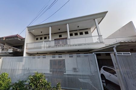 Dijual Rumah 2 Lantai di Jalan Sutorejo Utara Kota Surabaya