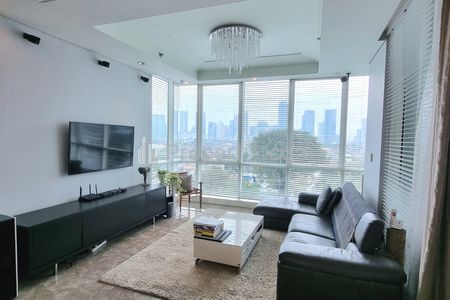 Disewakan Apartemen Mewah The Peak Sudirman Jakarta Selatan, 3+1 Bedroom Full Furnished with Balcony 