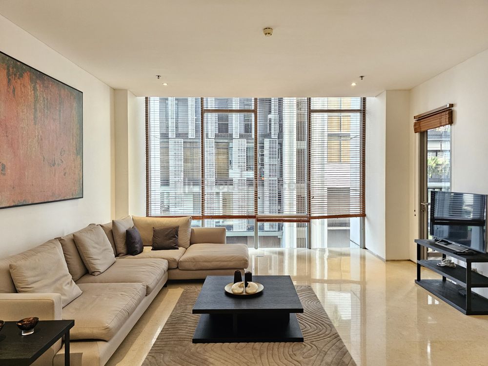Disewakan Luxurious Apartment at Senopati Suites Tipe 3BR Full Furnished – Prime Location in South Jakarta