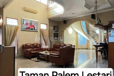 Dijual Cepat Rumah di Taman Palem Lestari Luas Tanah 260 m2 (Hoek) - Jakarta Barat