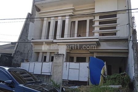 Jual Rumah Baru SHM di Jalan Rungkut Asri Tengah Surabaya