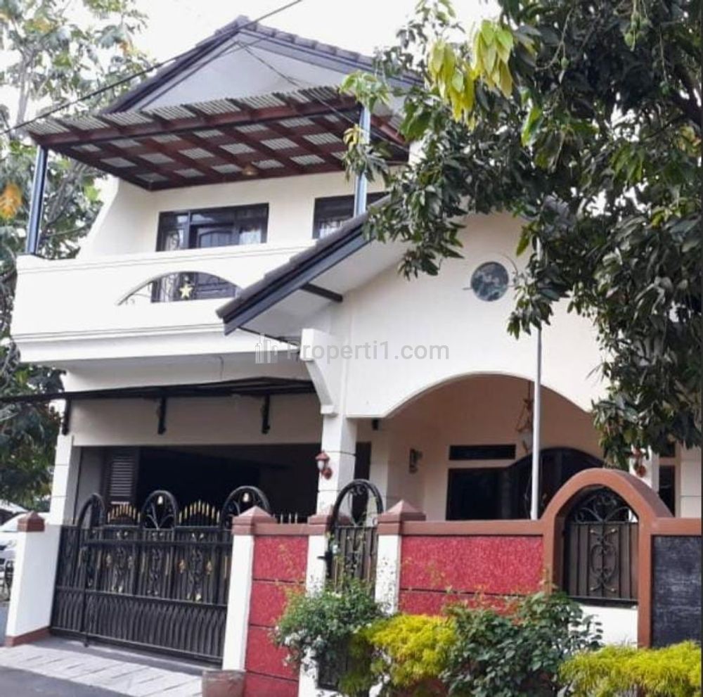 Dijual Rumah di Kota Bandung Daerah Arcamanik Lokasi Strategis Harga Masih Nego