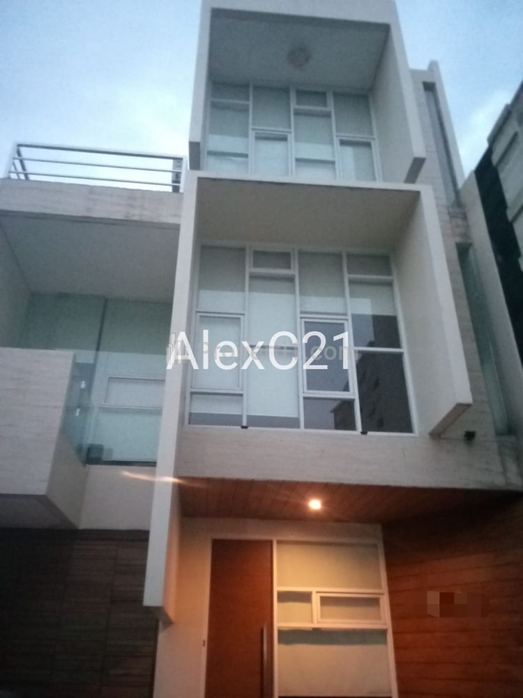 Dijual Rumah Baru di Cipedak, Jagakarsa, Jakarta Selatan