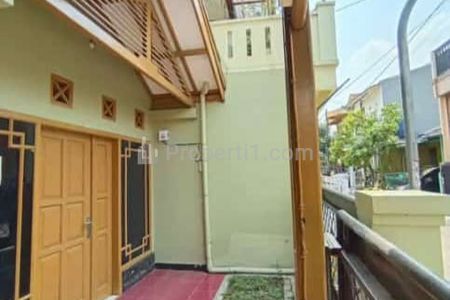 Dijual Rumah 2 Lantai Terawat Nyaman dan Aman di Riung Bandung