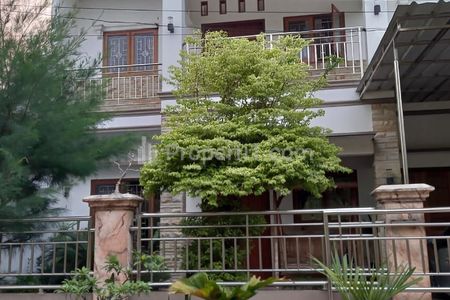 Dijual Rumah Full Furnished di Bumi Puspitek Asri BSD Tangerang