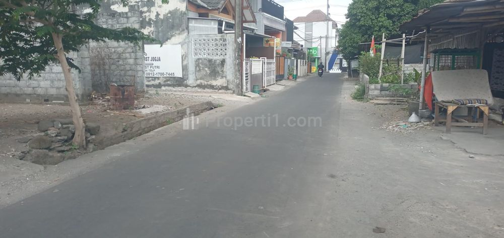 Dijual Tanah Strategis Pinggir Jalan Aspal di Jl. Kaliurang Km 7 Sleman Dekat UGM