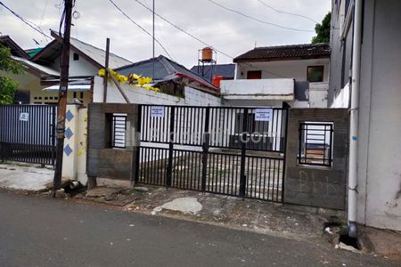 Dijual Rumah, Carport, Akses Exit Tol Mampang Jaksel