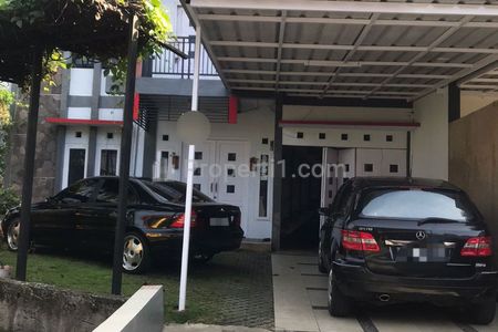 Jual Rumah Kokoh 2 Lantai Rooftop di Komplek Antapani Bandung