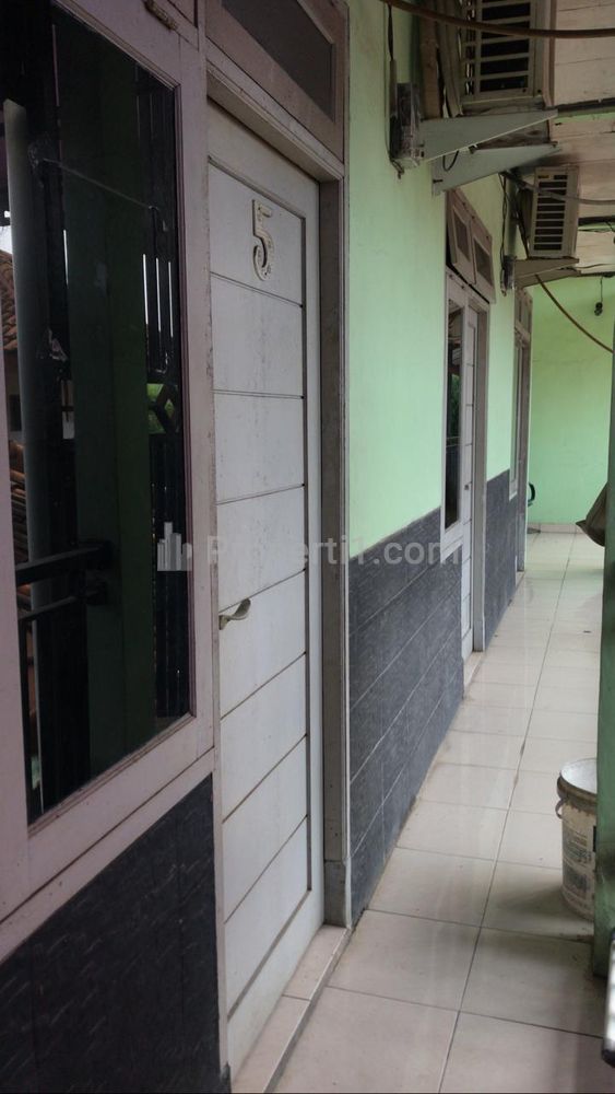 Sewa Kost Bulanan WIFI + AC + Dapur + Meja Makan di Jagakarsa 35 Residences Jakarta Selatan, Parkir Motor Luas