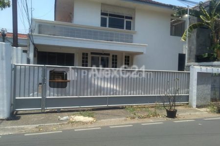 Dijual Rumah dan Kantor Cantik Strategis di Kalibata, Pancoran, Jakarta Selatan