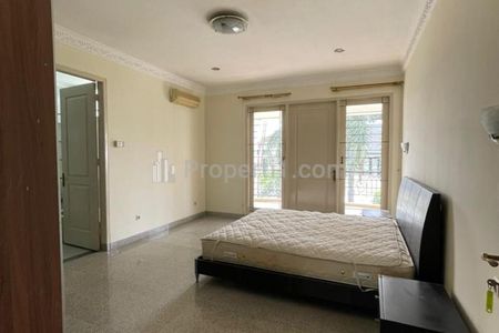 Disewakan Rumah 4 Bedroom 2 Lantai di Cilandak Jakarta Selatan