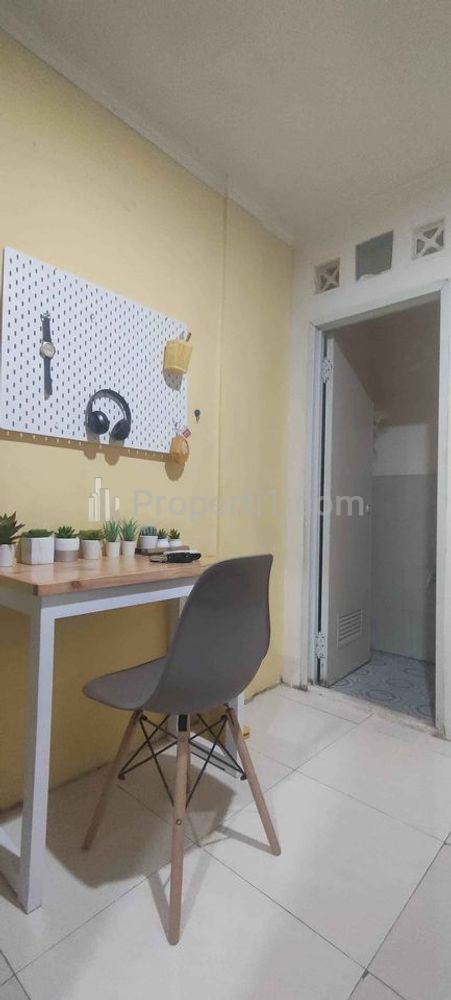 Dijual Kost Terisi Penuh 40 Kamar Bonus 3 Kios di Beji Depok Jawa Barat