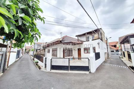 Jual Rumah di Tebet Barat Dalam Dekat RS Brawijaya Saharjo, Pasar Tebet Barat, Gelael Tebet, Kota Kasablanka, Tebet Eco Park, Universitas Sahid