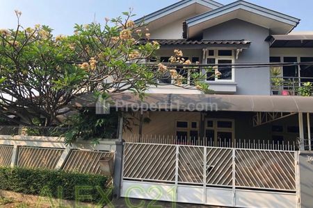 Dijual Rumah Lokasi Strategis di Taman Aries Meruya Utara Ilir, Kembangan, Jakarta Barat