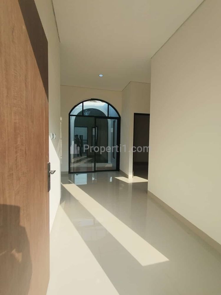Dijual Rumah Lokasi Super Strategis Nyaman dan Asri di Cimuning Bekasi