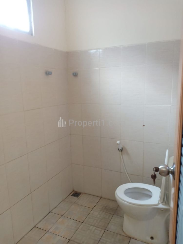 Dijual Rumah Murah dan Bagus di Cibinong, Bogor, Jawa Barat - Luas Tanah 100 m2, 3 Kamar Tidur