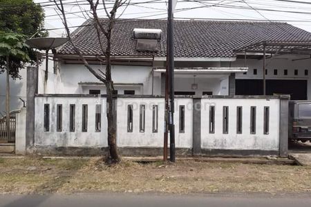 Dijual Rumah Garasi Luas + Kolam Ikan di Subang, Jawa Barat