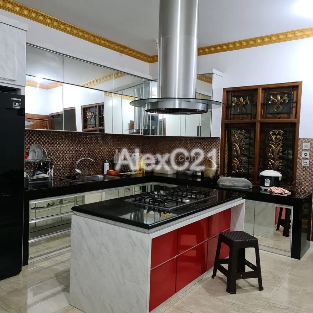 Dijual Rumah Mewah Sultan Design Classic Lokasi Super Strategis di Tebet, Manggarai Selatan, Jakarta Selatan