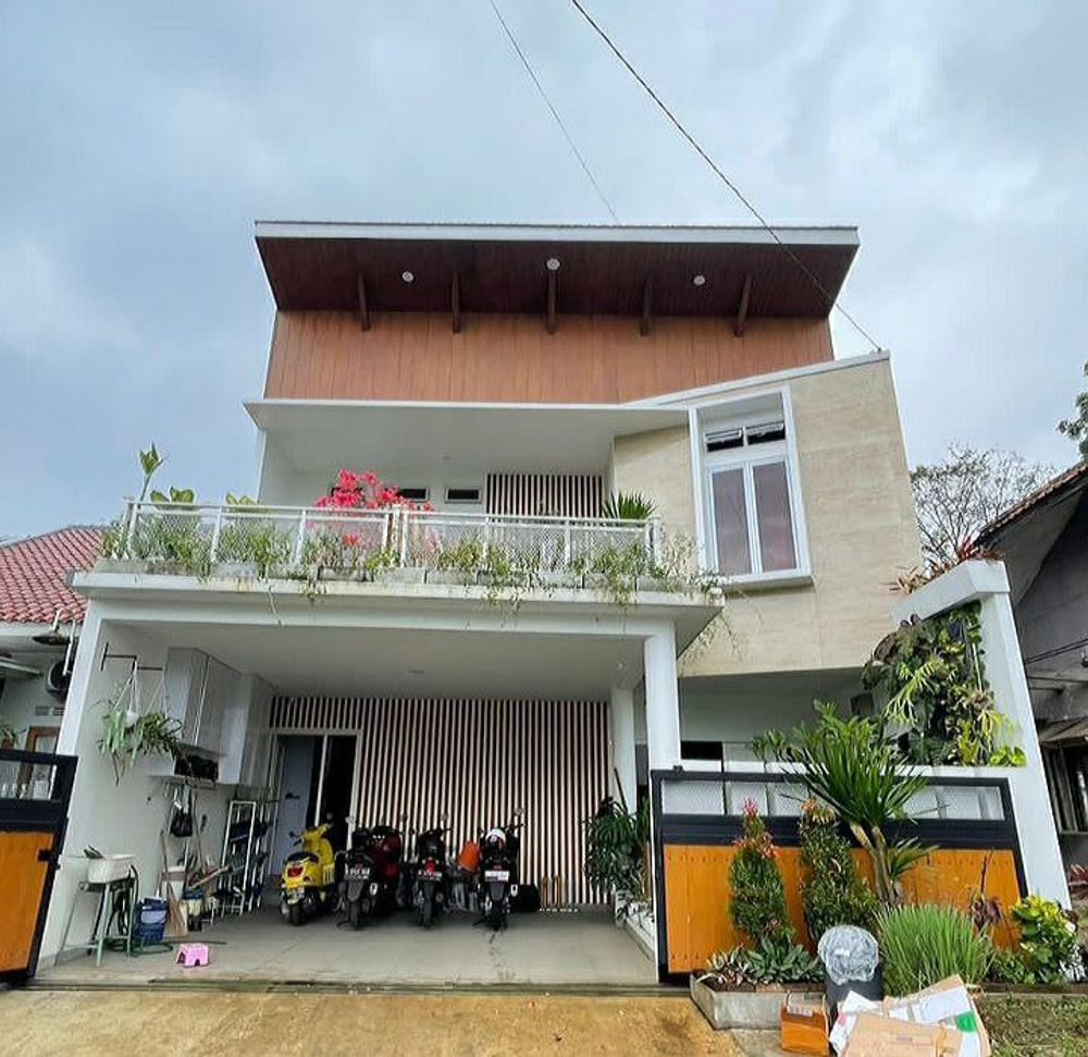 Jual Rumah Siap Huni Kekinian Ada Kolam Renang Cluster Arcamanik Endah Bandung