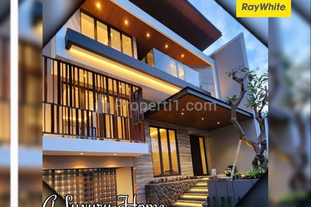 Dijual Rumah Bukit Golf Internasional Citraland Surabaya - PREMIUM GROHE Sanitary - Row Jalan DOUBLE SPESIAL Bonus SEMI FURNITURE New