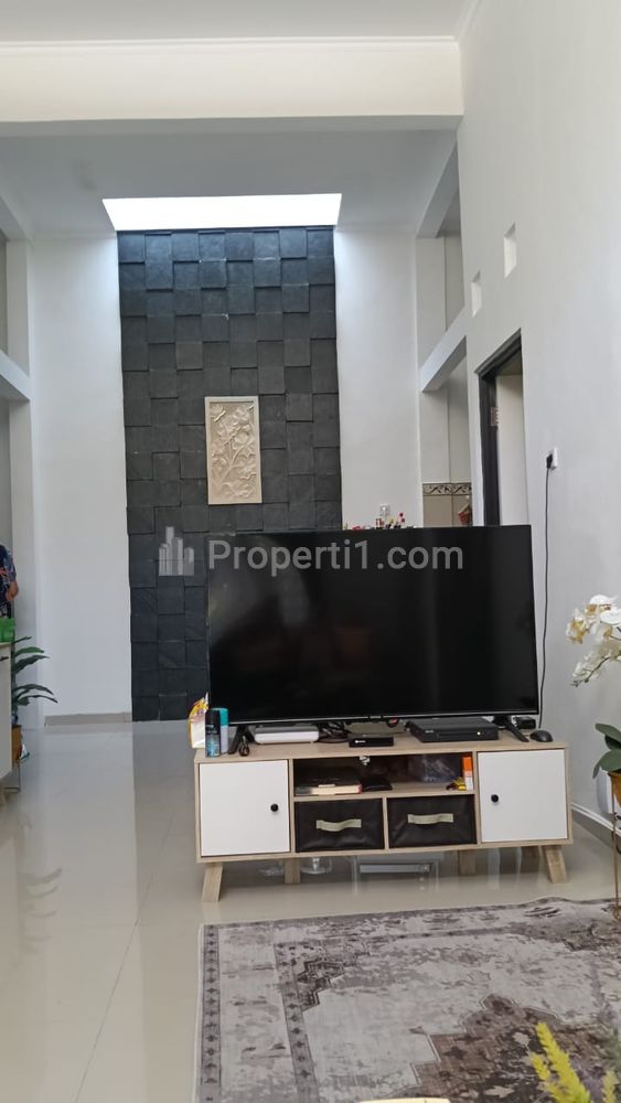 Dijual Daripada Kosong Rumah Furnished Dekat Kampus Undip Polines Tembalang, Semarang