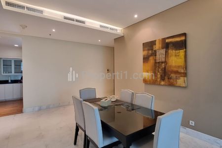 For Rent Apartment Senayan City Residence 3BR Full Furnished Private Lifts