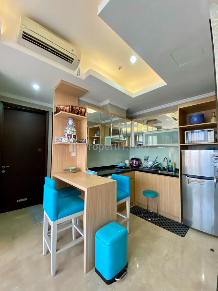 For Rent Apartemen Menteng Park Tipe 2 Bedrooms Private Lift Fully Furnished, Dekat Taman Ismail Marzuki, RSCM, Bunda Hospital, dan Kampus UI Salemba