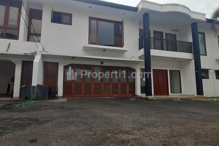 Sewa Murah Rumah Townhouse Besar Bisa Buat Kantor di Pejaten Barat, Dekat Kemang, Gonzaga, Ampera, Mampang Prapatan, Jakarta Selatan