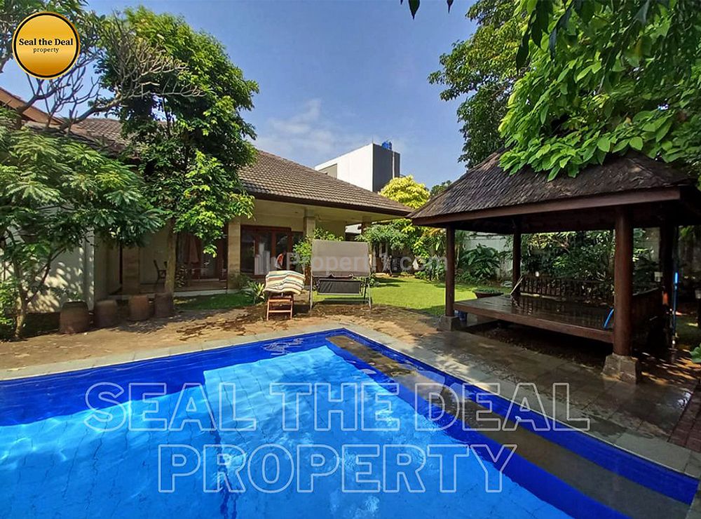 Jual Rumah Luas di Jeruk Purut/Cipete/Cilandak Jakarta Selatan STD534