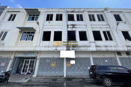 Jual Ruko Gandeng Kondisi Kosong di Komplek Raztan Palace Medan