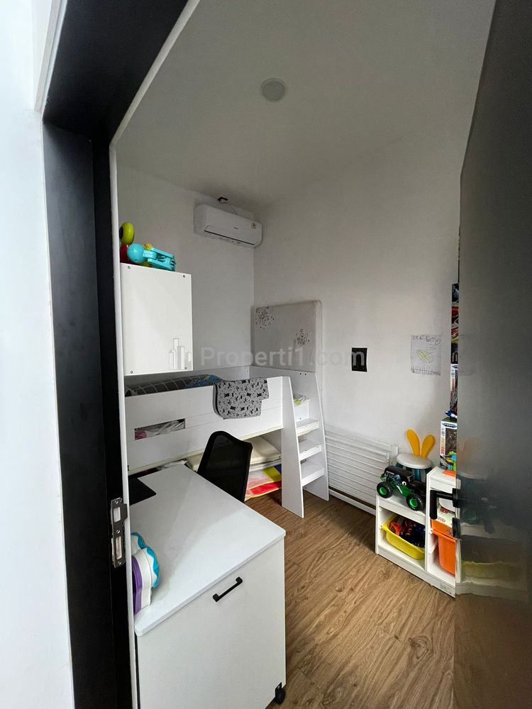 Dijual Rumah Lux 2 Lantai Full Furnish di Antapani City Mas Bandung