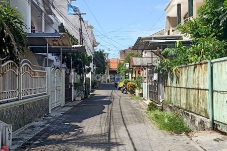 Dijual Cepat Rumah Hitung Tanah di Pradah Kali Kendal, Surabaya